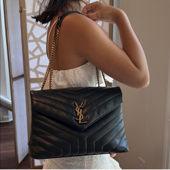 SAINT LAURENT LOULOU MATELASSE MEDIUM  QUILTED LEATHER SHOULDER BAG - Picture 12 of 16